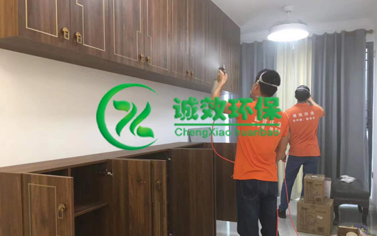 �Ǻ�С患���خ����ȩ